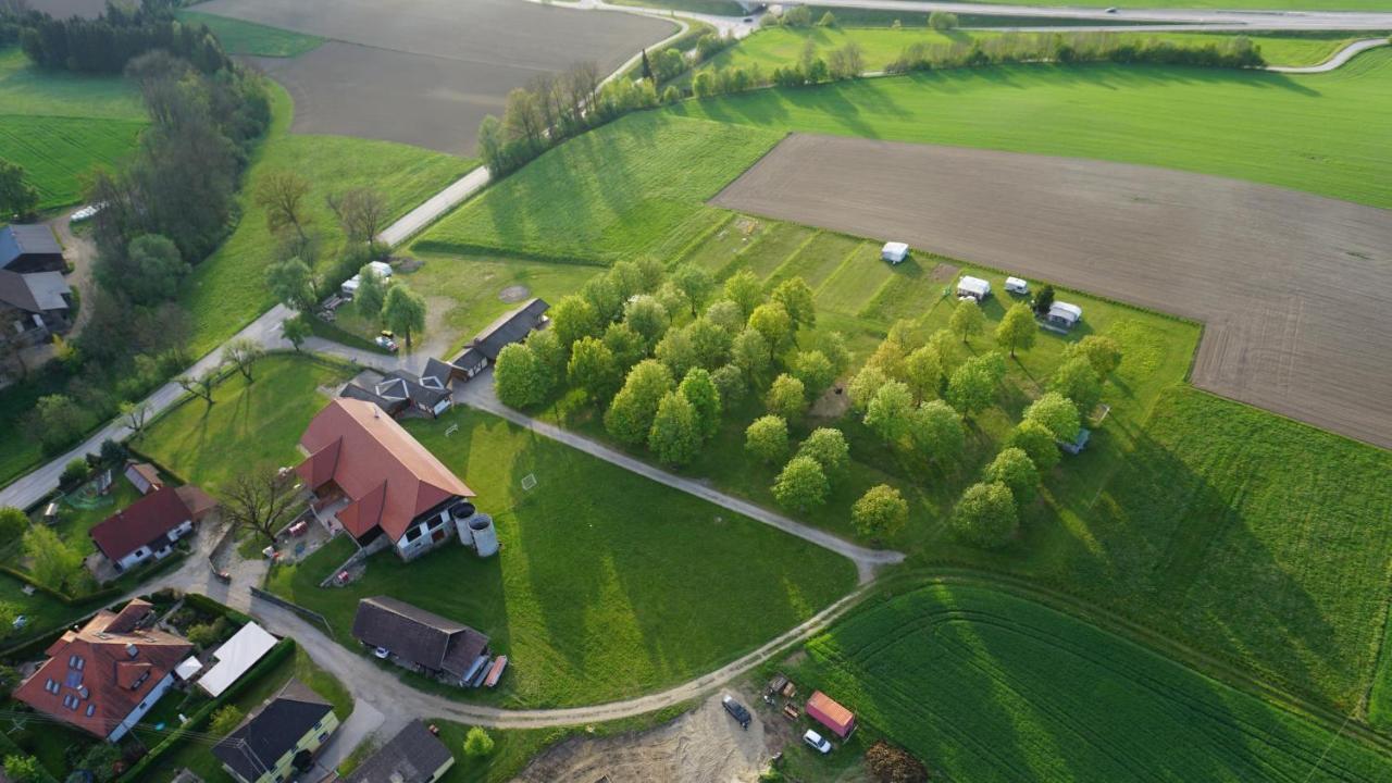 Stadl-Ferienwohnung Sankt Georgen am Längsee المظهر الخارجي الصورة